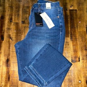 NWT Judy Blue Boyfriend Fit Jeans